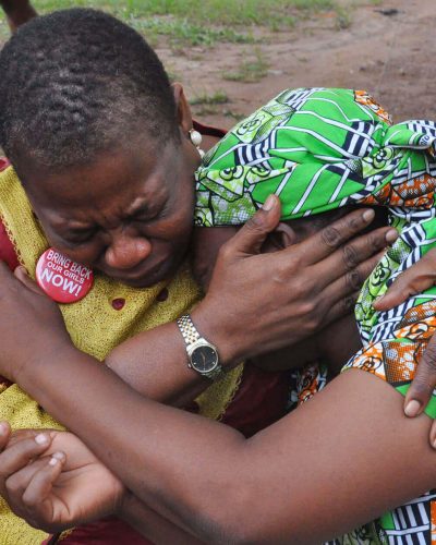 nigerian-mother-crying-tiny